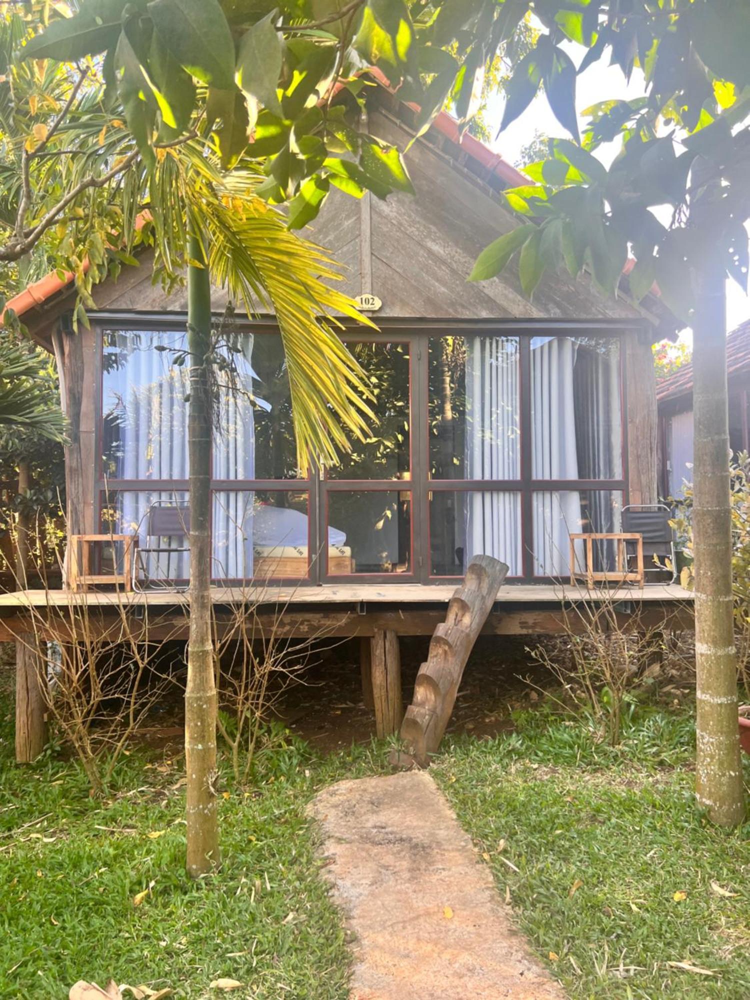 Komleo Farm Hotel Buon Ma Thuot Exterior photo